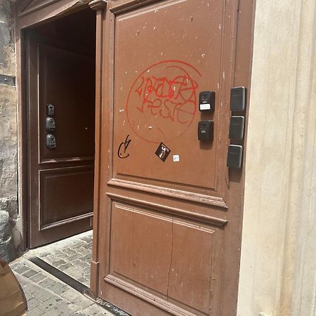A Private Room In City Center In Bratislava Exterior foto