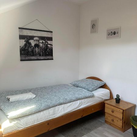 A Private Room In City Center In Bratislava Exterior foto